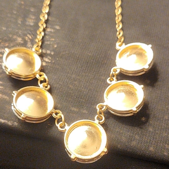 🔥PRICE DROP🔥 STUNNING VINTAGE CRYSTAL STATEMENT NECKLACE - Picture 7 of 9